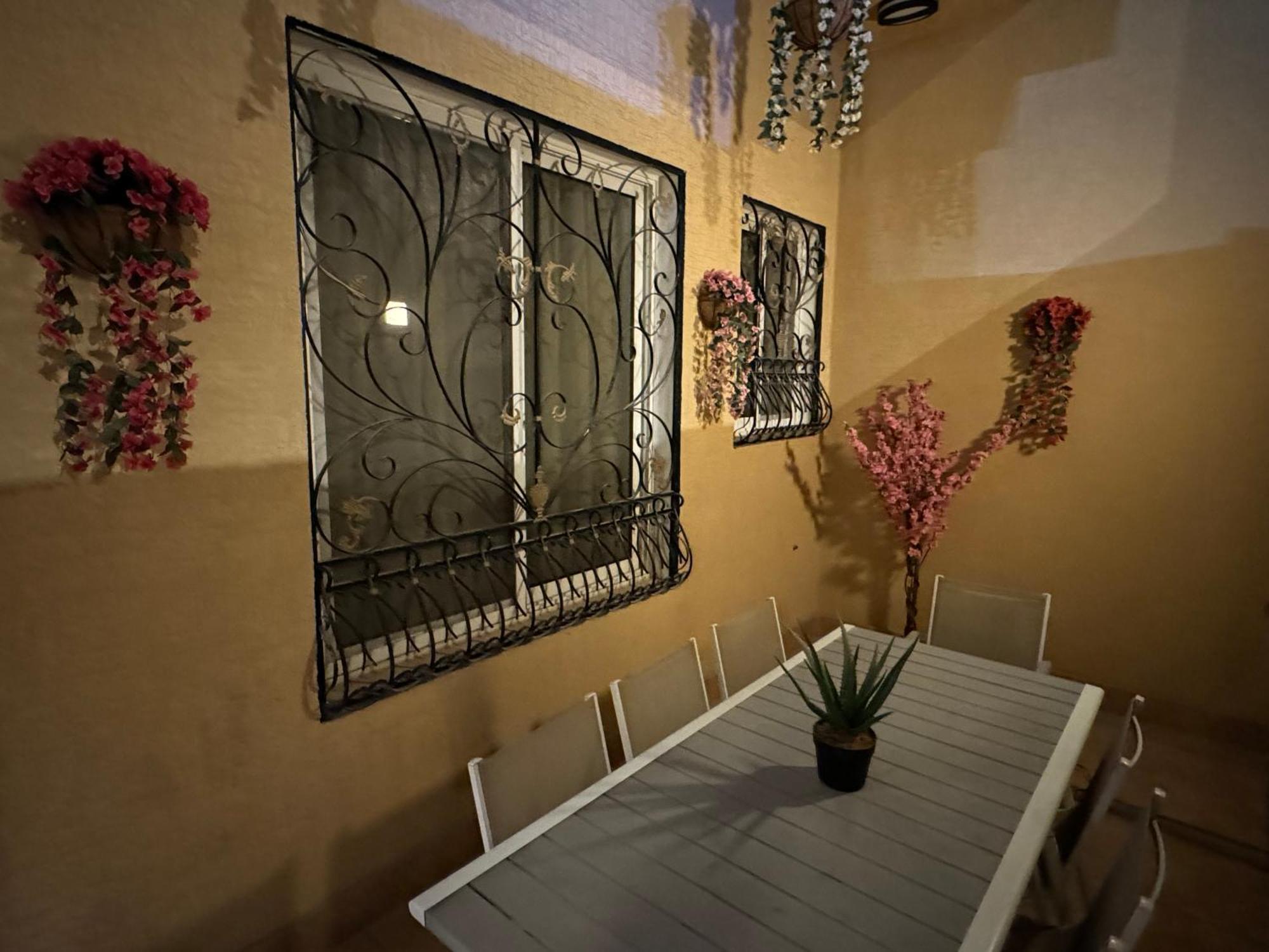 فاخرة غرفتين وصالة ارضية و مدخل مستقل النرجس 11 * Riyadh